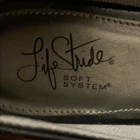 Shoes - Picture 2 of 4